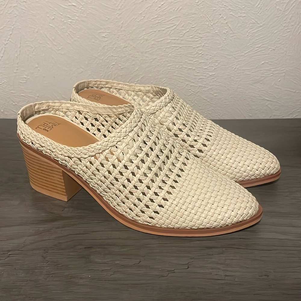 Time and Tru Women's Woven Heeled Mule
